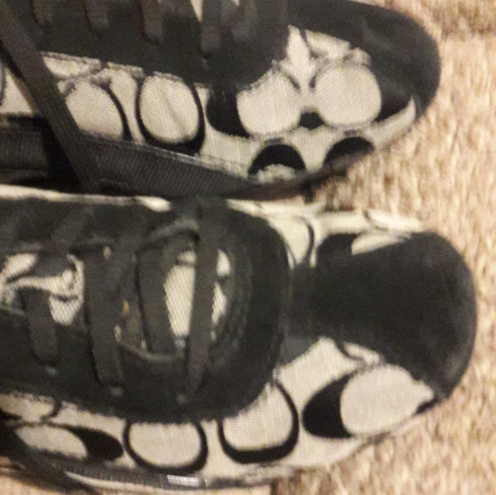 Coach Black/Grey Classy Sneakers 9.5 - Picture 2 of 9